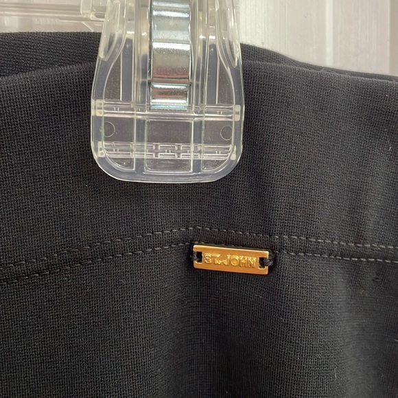 💛ST.JOHN Black Ponte Crop Pants. - Picture 4 of 6